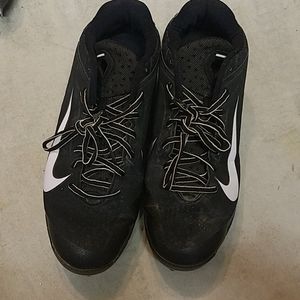 Men's Nike baseball metal cleats